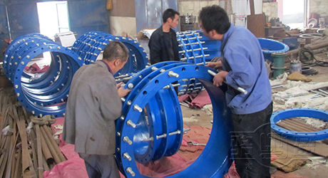 向老師致敬，給予母校誠(chéng)摯的問(wèn)候